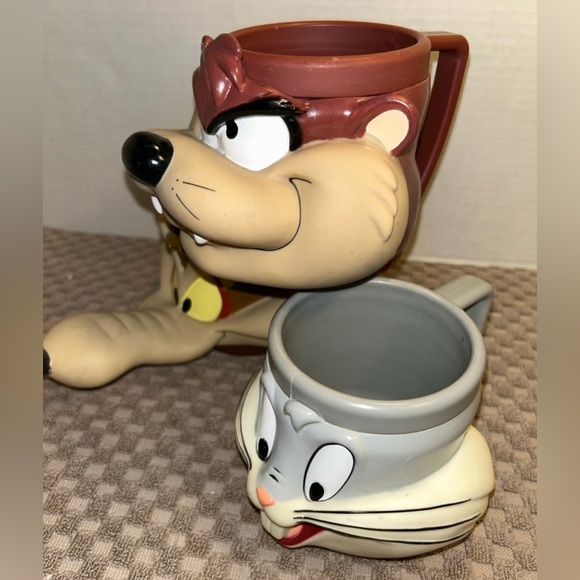 9 count Vintage Looney Tunes Warner Brothers Character Drinking Cups Mugs 3D - Picture 12 of 12